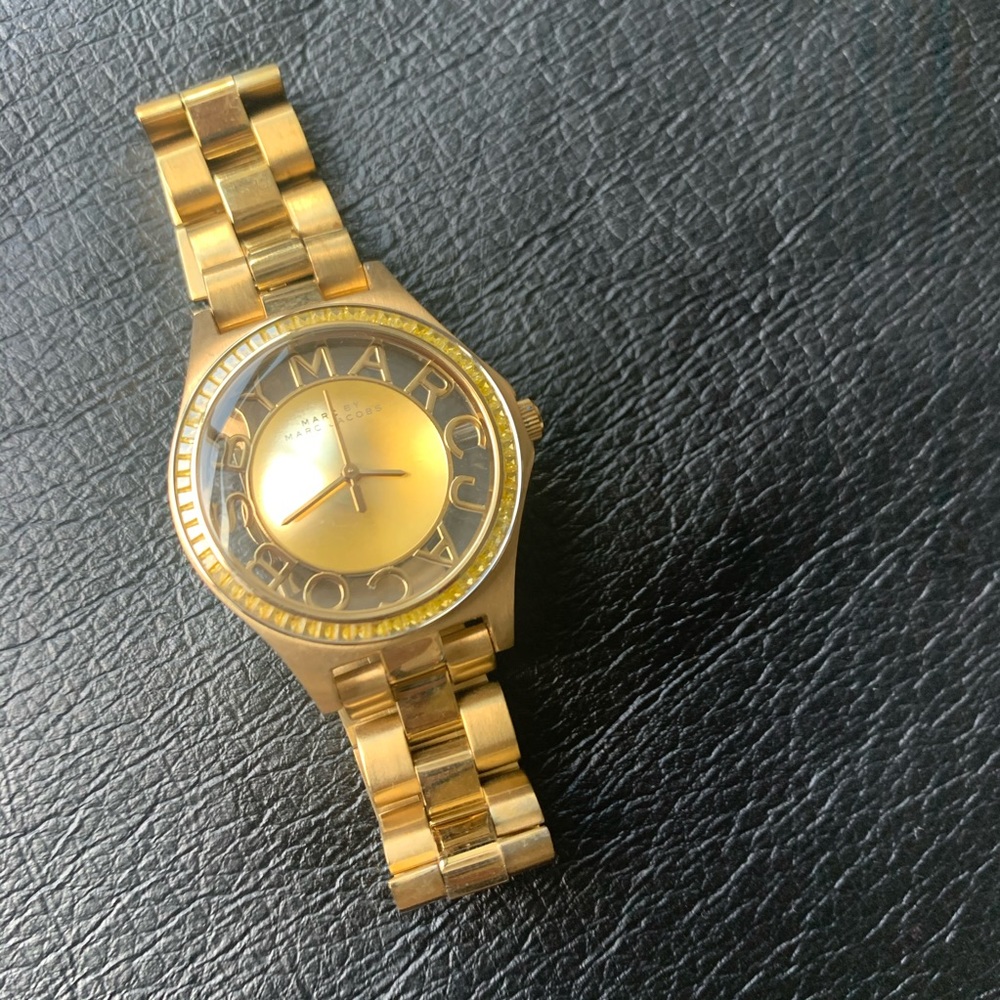Marc by Marc Jacobs watch in gold